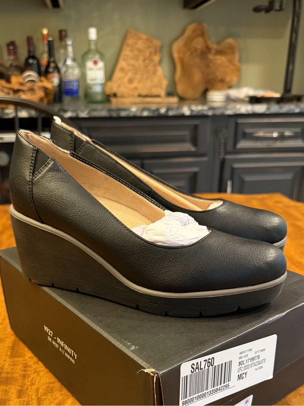 SOUL NATUALIZER women’s About-Time Wedge Pumps Black